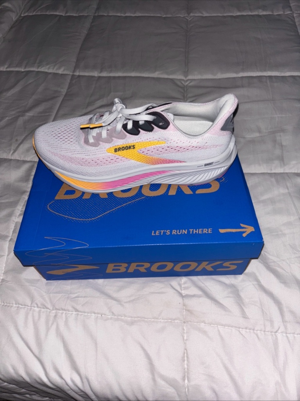 Brooks women’s White and Pink Running Shoes